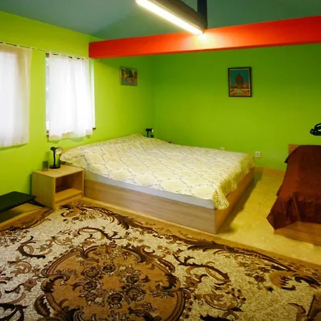 Chuchi 1 Zlatna Panega